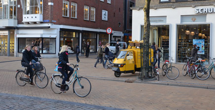 Foto: Een winkelstraat in Groningen